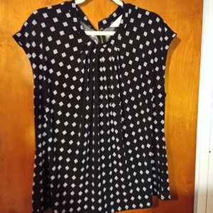Liz Claiborne Black and White Geometric Blouse